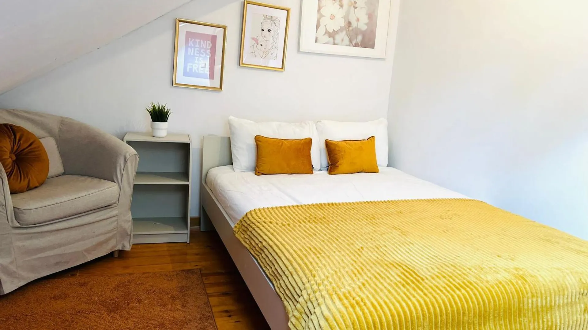 Hostel Bairro Alto, Best Location In Lisbon City Centre Portugal