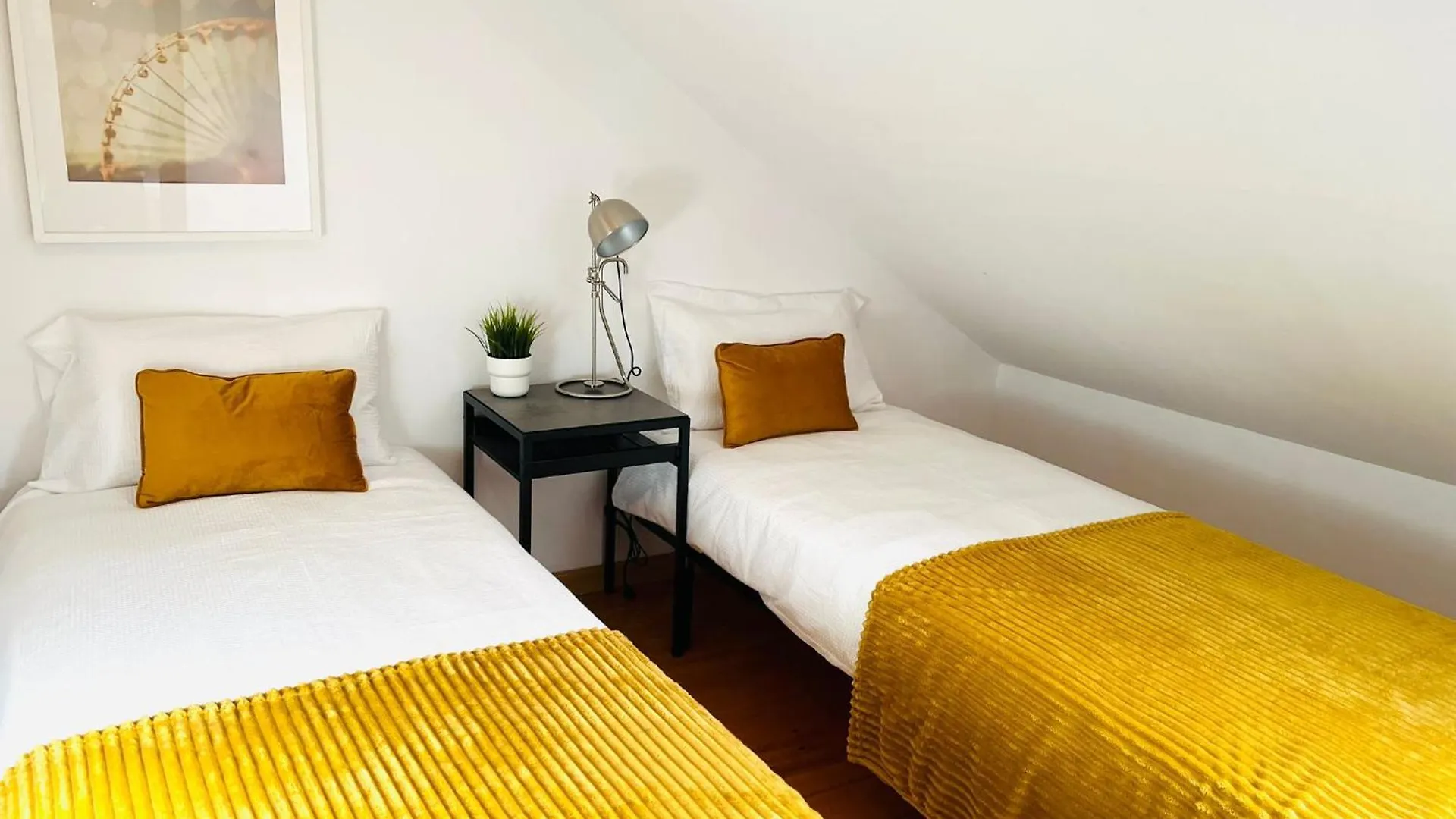 Hostel Bairro Alto, Best Location In Lisbon City Centre