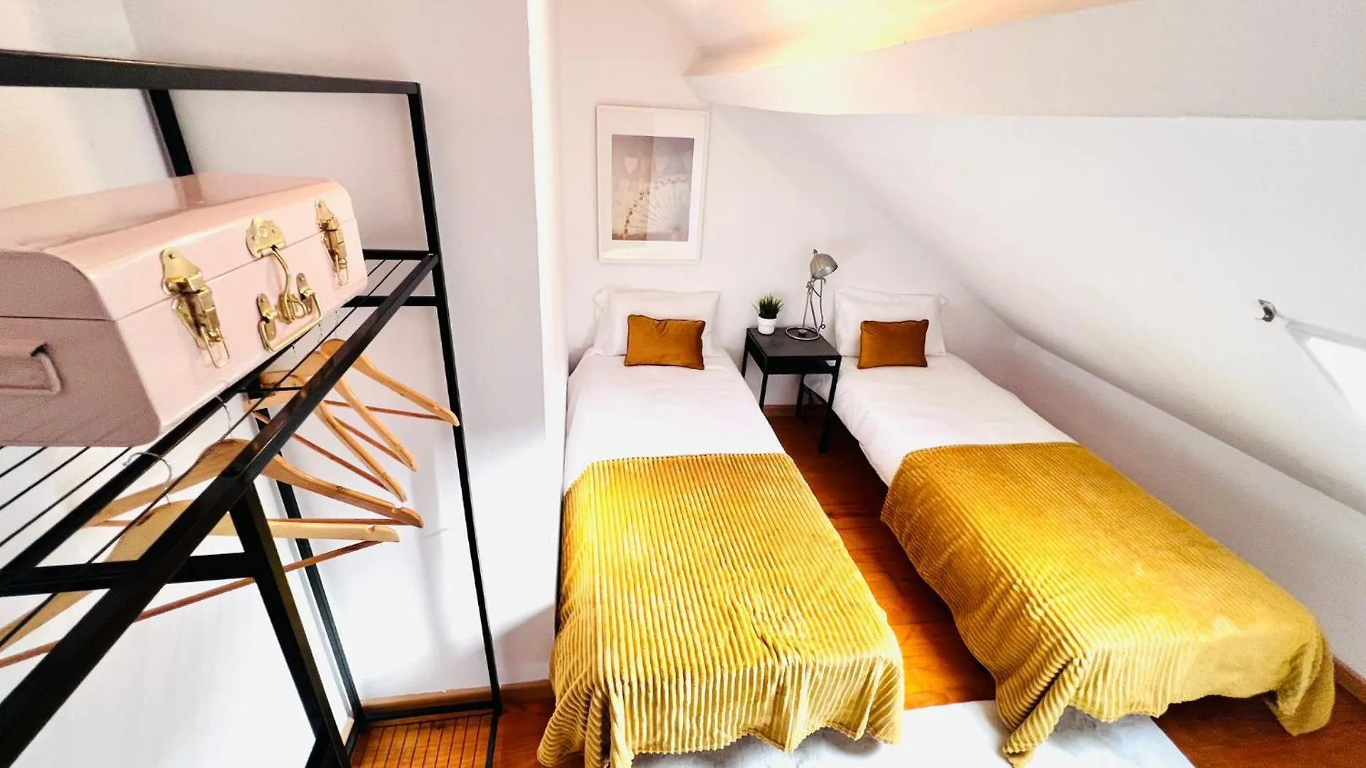 Bairro Alto, Best Location In Lisbon City Centre 0*,  Portugalia